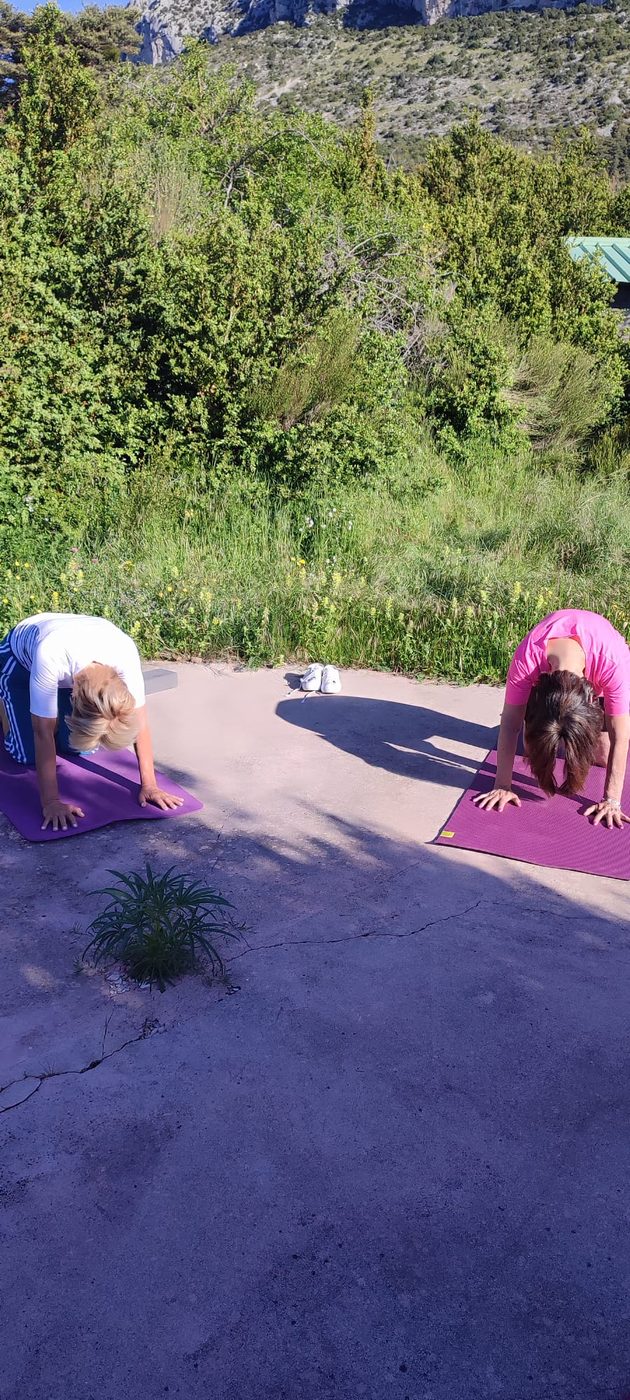 Retraite de yoga en pleine nature à Bargème — Yoga Horizon 06